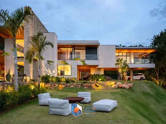 Casa com 25000m² 6 quartos e 7 banheiros, à venda, no bairro Condomíno Reserva Da Floresta Sousas em Campinas