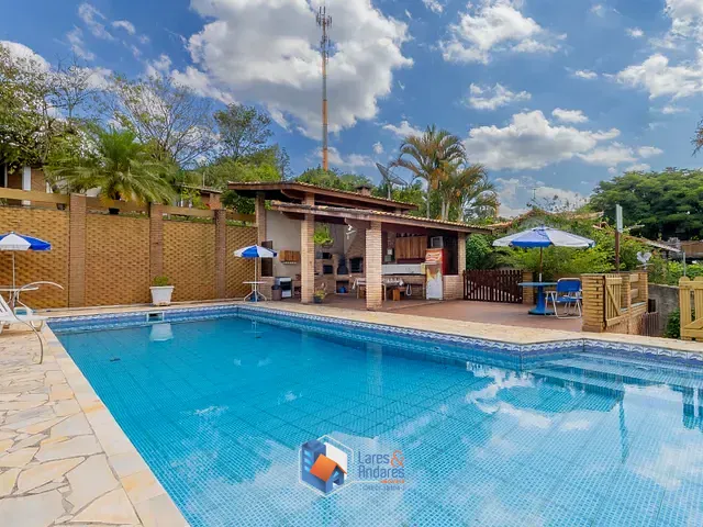 Casa com 2600m² 5 quartos e 7 banheiros, à venda, no bairro Pirucaia em Mairiporã