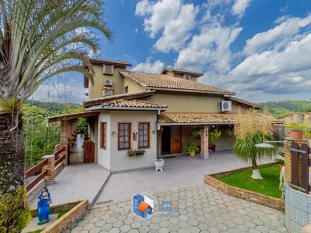 Casa com 2600m² 5 quartos e 7 banheiros, à venda, no bairro Pirucaia em Mairiporã