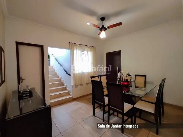 Casa com 360m² 3 quartos e 3 banheiros, à venda, no bairro Monte Castelo em Campo Grande