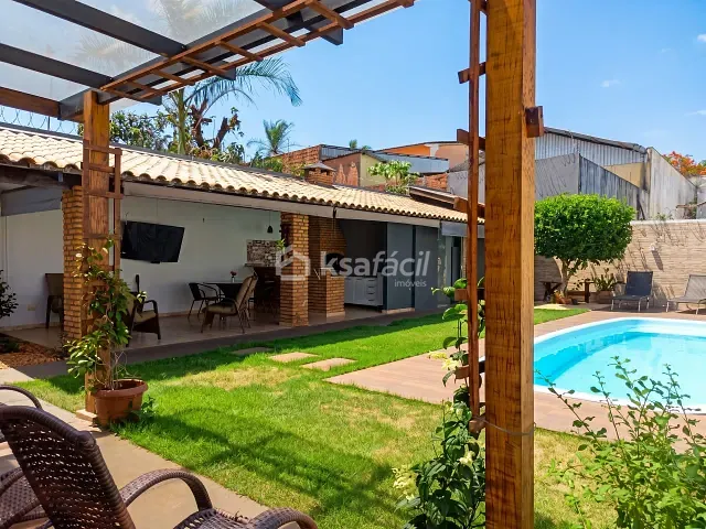 Casa com 360m² 3 quartos e 3 banheiros, à venda, no bairro Monte Castelo em Campo Grande