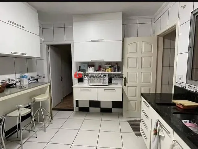 Casa com 111m² 1 quarto e 1 banheiro, à venda, no bairro Jardim Santo Antônio em Santo André