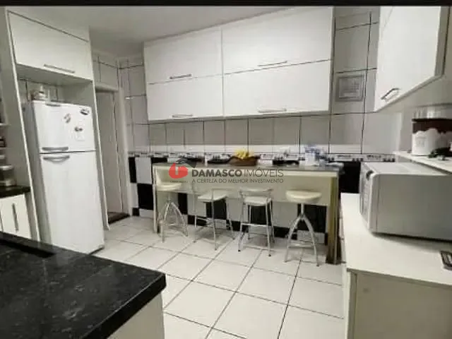 Casa com 111m² 1 quarto e 1 banheiro, à venda, no bairro Jardim Santo Antônio em Santo André