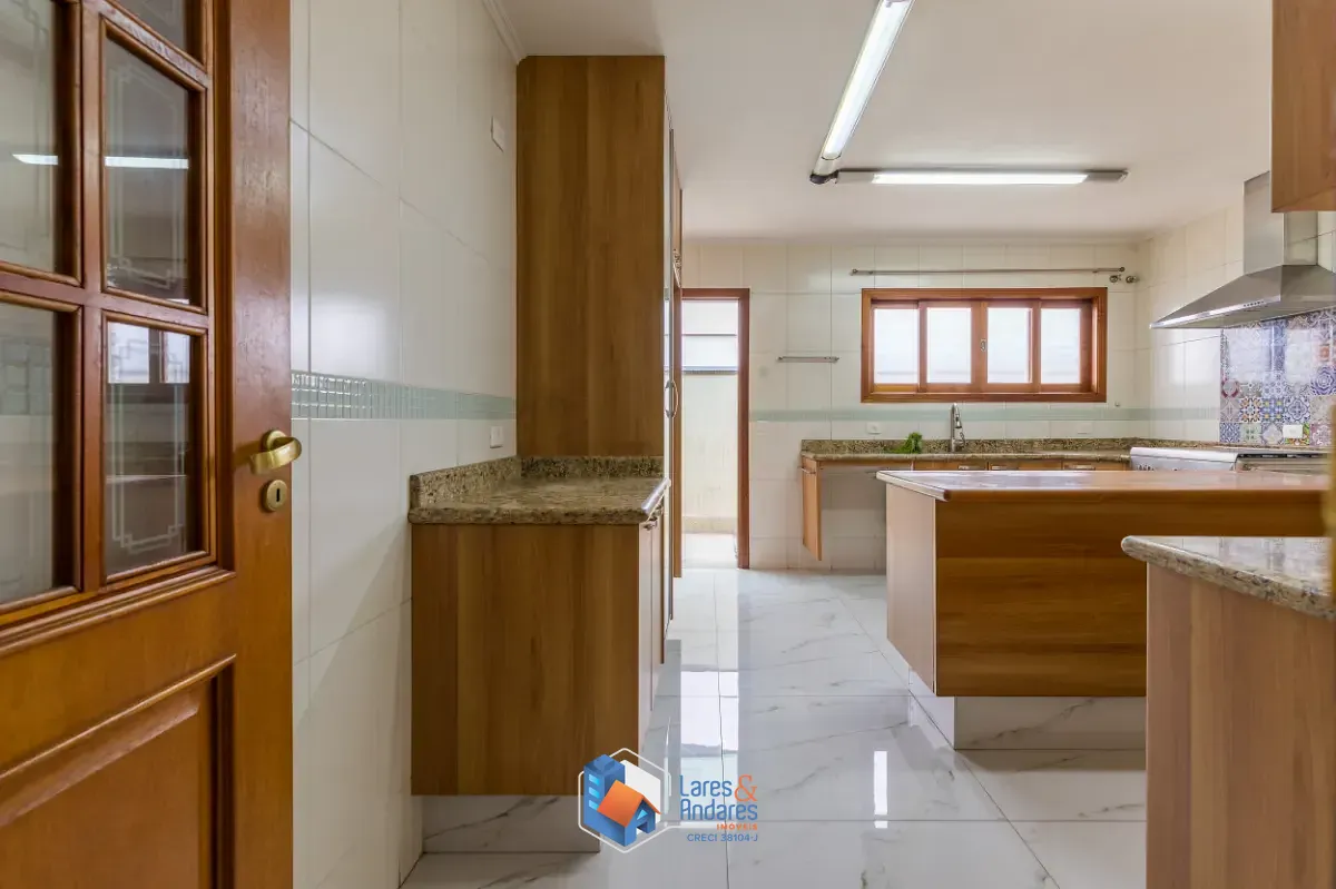 Casa, 3 quartos, 250 m² - Foto 35