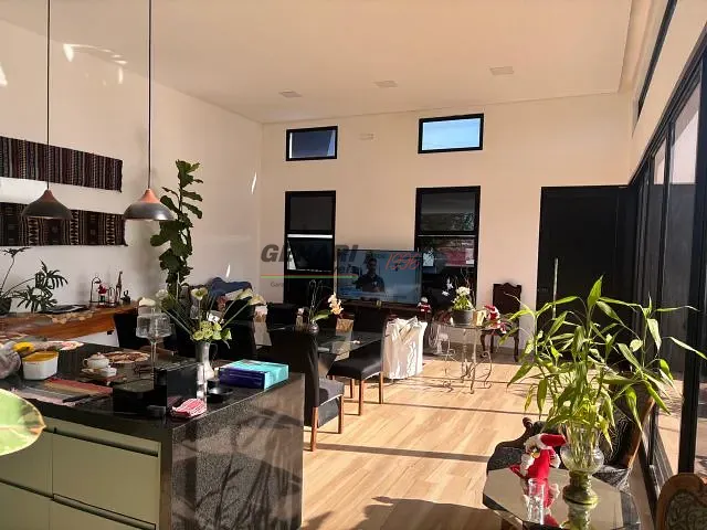 Casa com 270m² 3 quartos e 4 banheiros, à venda, no bairro Jardim Piemonte em Indaiatuba
