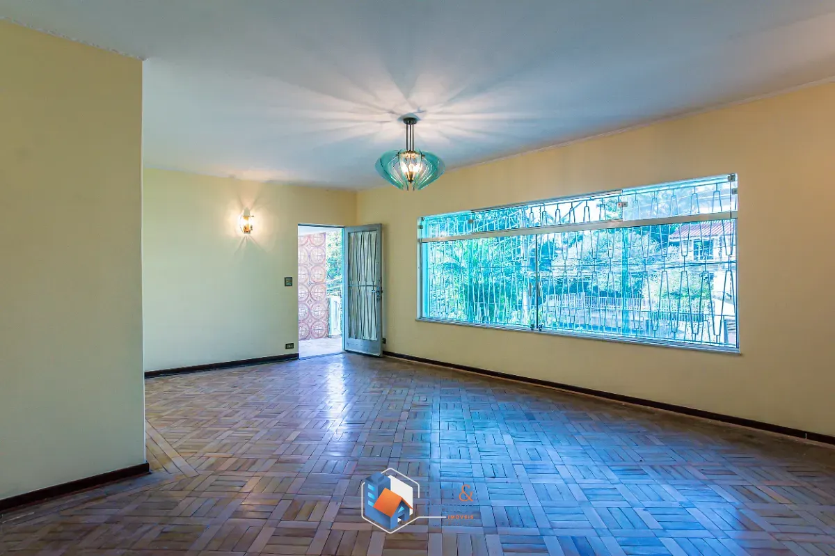 Casa, 3 quartos, 200 m² - Foto 1