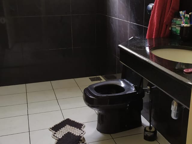 Casa 4 quartos e 3 banheiros, à venda, no bairro Residencial Mombaça em Pindamonhangaba