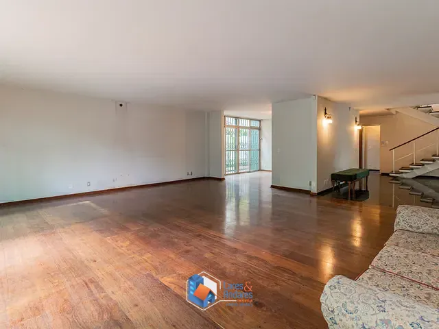 Casa com 554m² 3 quartos e 6 banheiros, à venda, no bairro Granja Julieta em São Paulo