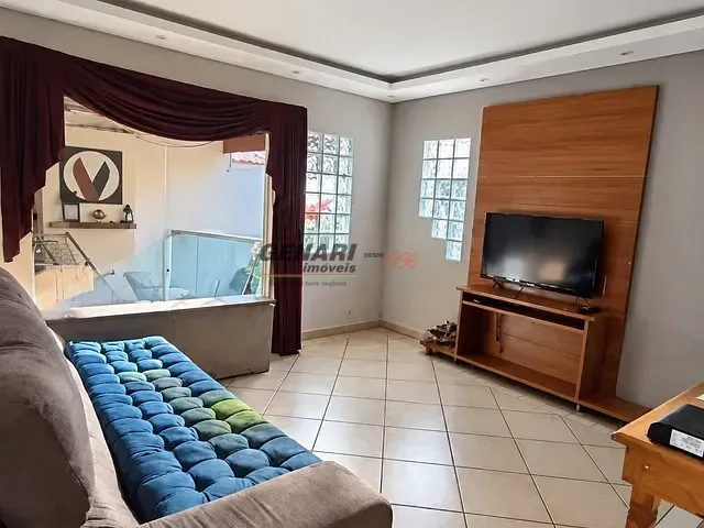 Casa com 250m² 3 quartos e 2 banheiros, à venda, no bairro Jardim Flórida em Indaiatuba