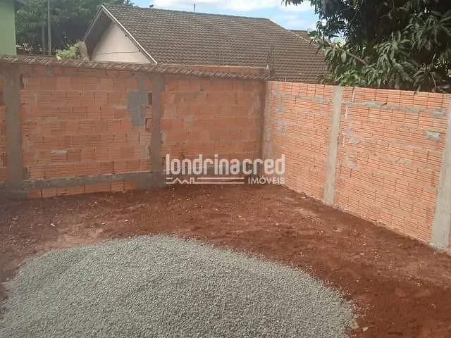 Casa 2 quartos e 1 banheiro, à venda, no bairro Jardim Santa Paula em Ibiporã