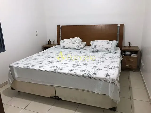 Casa com 300m² 3 quartos e 3 banheiros, à venda, no bairro Campos Elíseos em Taubaté