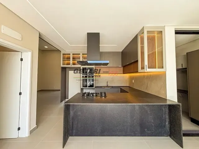 Casa com 308m² 3 quartos e 5 banheiros, à venda, no bairro Residencial Evidências em Indaiatuba