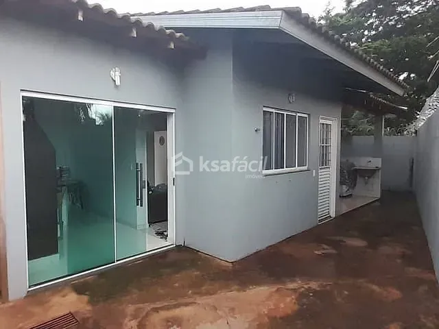 Casa com 161m² 2 quartos e 1 banheiro, à venda, no bairro Jardim Centenário em Campo Grande