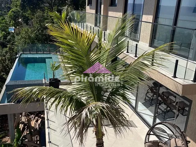 Casa com 1580m² 10 quartos e 13 banheiros, à venda, no bairro Siriúba em Ilhabela