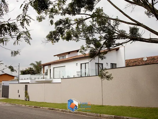Casa com 500m² 2 quartos e 4 banheiros, à venda, no bairro Chácara Jaraguá em São Paulo
