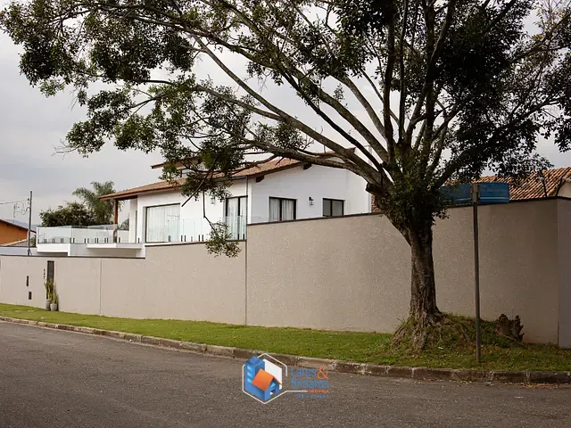 Casa com 500m² 2 quartos e 4 banheiros, à venda, no bairro Chácara Jaraguá em São Paulo