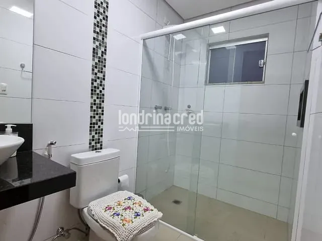 Casa com 2500m², à venda, no bairro RECANTO GOLF VILLE em Cambé