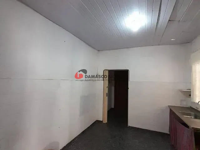 Casa com 150m² 4 quartos e 2 banheiros, à venda, no bairro Santa Paula em São Caetano do Sul