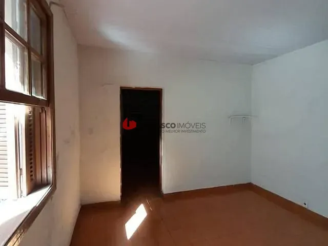 Casa com 150m² 4 quartos e 2 banheiros, à venda, no bairro Santa Paula em São Caetano do Sul
