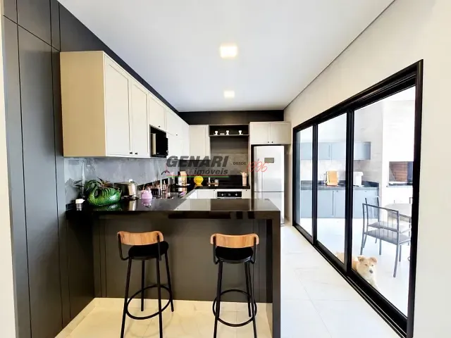 Casa com 211m² 3 quartos e 2 banheiros, à venda, no bairro Loteamento Park Gran Reserve em Indaiatuba