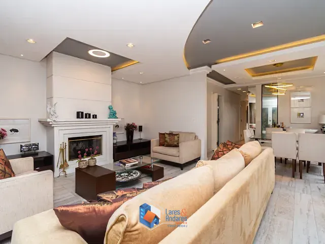 Casa com 290m² 3 quartos e 5 banheiros, à venda, no bairro Campo Belo em São Paulo