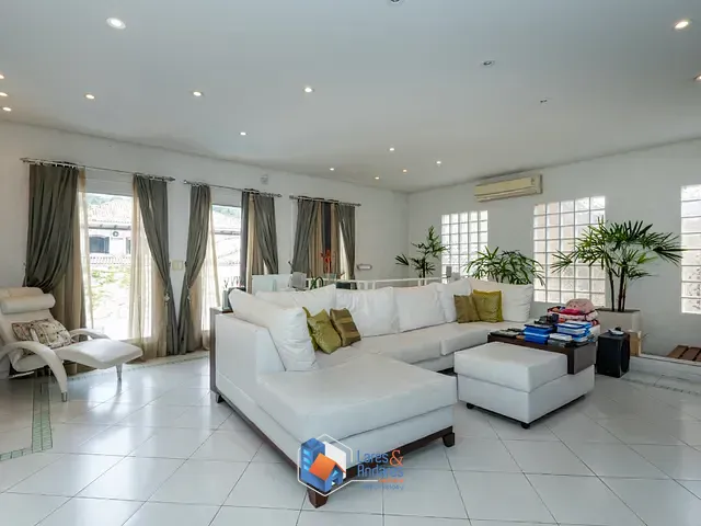 Casa com 622m² 4 quartos e 7 banheiros, à venda, no bairro Real Parque em São Paulo