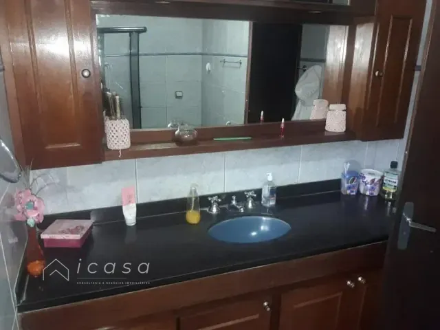Casa com 290m² 3 quartos e 1 banheiro, à venda, no bairro Vila Santos em Caçapava