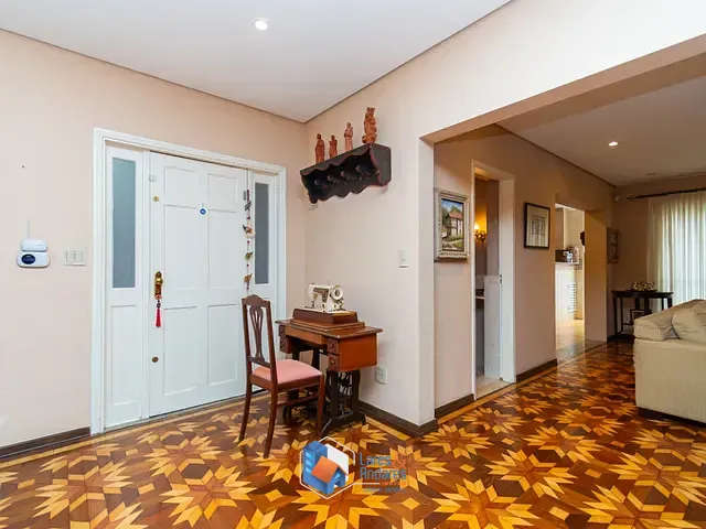 Casa com 350m² 3 quartos e 3 banheiros, à venda, no bairro Jardim da Saúde em São Paulo