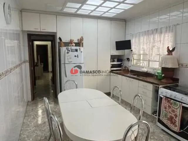 Casa 3 quartos e 1 banheiro, para alugar, no bairro Cerâmica em São Caetano do Sul