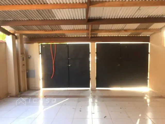 Casa com 300m² 3 quartos e 2 banheiros, à venda, no bairro Vila Resende em Caçapava