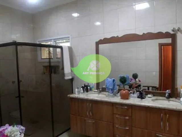 Casa com 800m² 4 quartos e 1 banheiro, à venda, no bairro Condomínio Vivendas do Lago em Sorocaba