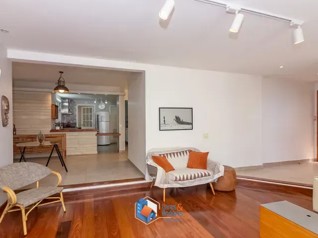 Casa com 211m² 5 quartos e 7 banheiros, à venda, no bairro Jardim Cordeiro em São Paulo