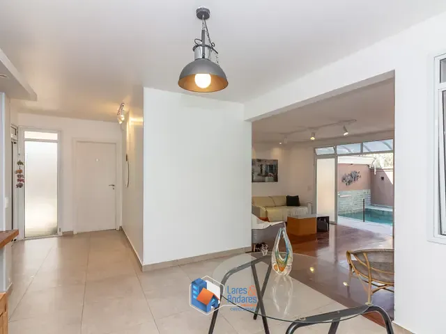 Casa com 211m² 5 quartos e 7 banheiros, à venda, no bairro Jardim Cordeiro em São Paulo