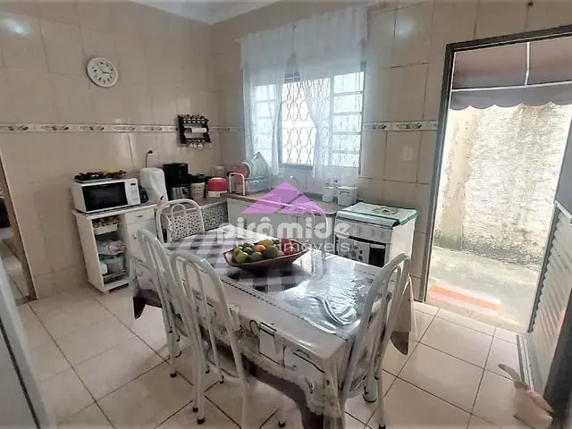 Casa com 125m² 6 quartos e 3 banheiros, à venda, no bairro Jardim Satélite em São José dos Campos