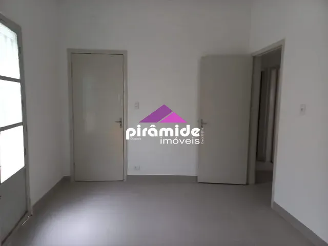 Casa com 500m² 5 quartos e 4 banheiros, à venda ou para alugar, no bairro Jardim Bela Vista em São José dos Campos