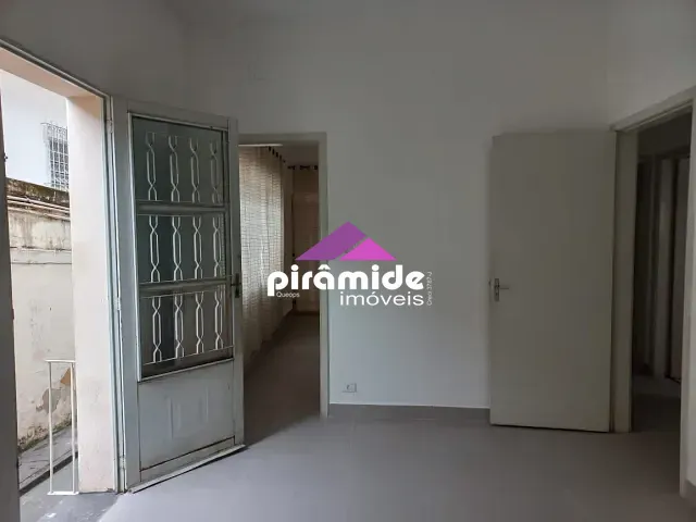 Casa com 500m² 5 quartos e 4 banheiros, à venda ou para alugar, no bairro Jardim Bela Vista em São José dos Campos