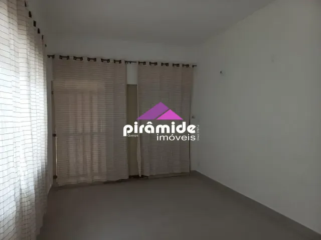 Casa com 500m² 5 quartos e 4 banheiros, à venda ou para alugar, no bairro Jardim Bela Vista em São José dos Campos