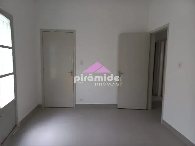 Casa com 500m² 5 quartos e 4 banheiros, à venda ou para alugar, no bairro Jardim Bela Vista em São José dos Campos