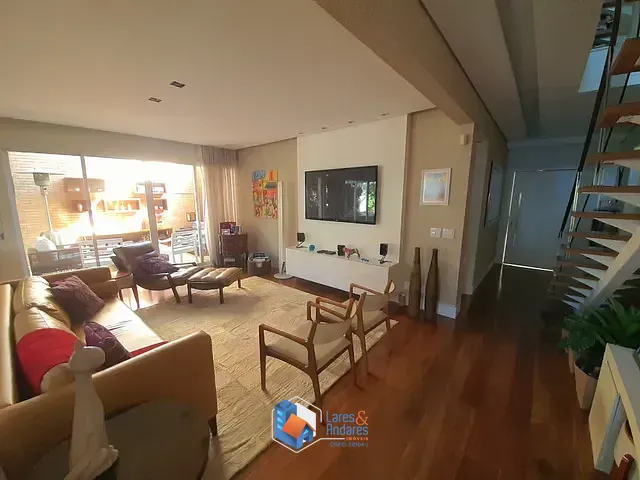 Casa com 600m² 4 quartos e 5 banheiros, à venda, no bairro Brooklin em São Paulo