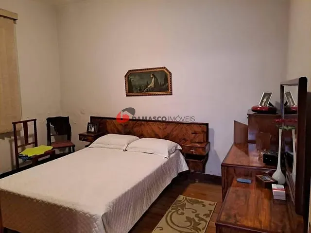 Casa com 375m² 3 quartos e 1 banheiro, à venda, no bairro Santo Antônio em São Caetano do Sul
