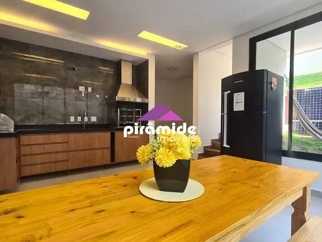 Casa com 472m² 4 quartos e 5 banheiros, à venda, no bairro Urbanova em São José dos Campos