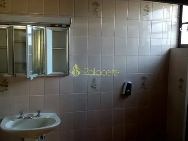 Casa com 300m² 3 quartos e 1 banheiro, à venda, no bairro Chácara Galega em Pindamonhangaba