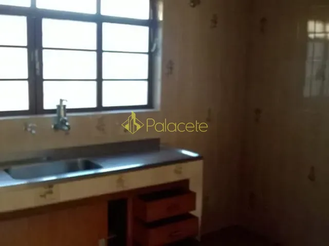 Casa com 300m² 3 quartos e 1 banheiro, à venda, no bairro Chácara Galega em Pindamonhangaba
