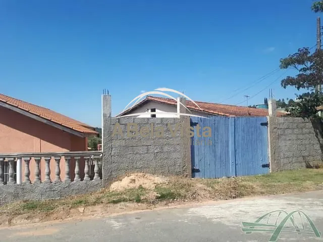 Casa com 220m² 3 quartos e 2 banheiros, à venda, no bairro Recanto Maravilha III em Santana de Parnaíba