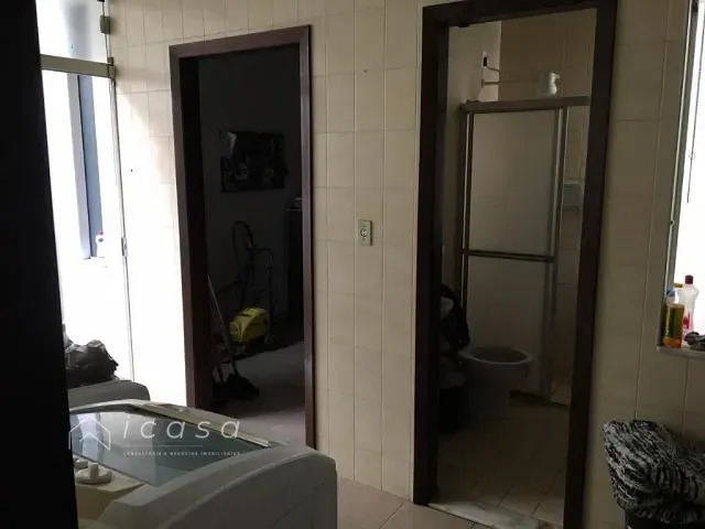 Casa com 330m² 4 quartos e 3 banheiros, à venda, no bairro Vila São João em Caçapava