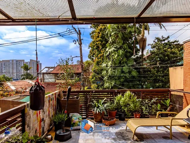 Casa com 300m² 3 quartos e 4 banheiros, à venda, no bairro Vila Pirajussara em São Paulo