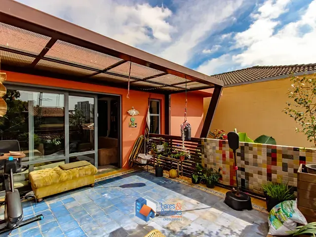 Casa com 300m² 3 quartos e 4 banheiros, à venda, no bairro Vila Pirajussara em São Paulo