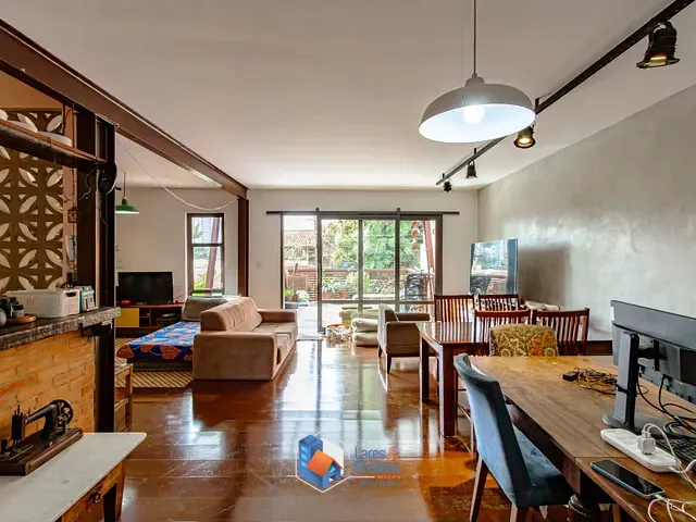 Casa com 300m² 3 quartos e 4 banheiros, à venda, no bairro Vila Pirajussara em São Paulo