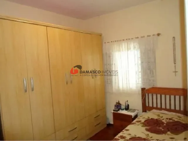 Casa com 225m² 2 quartos e 1 banheiro, à venda, no bairro Nova Gerti em São Caetano do Sul