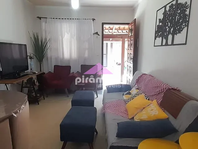 Casa com 164m² 2 quartos e 1 banheiro, à venda, no bairro Martim de Sá em Caraguatatuba